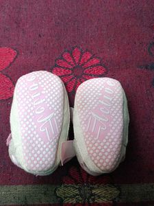 Pink Crochet Baby Shoes