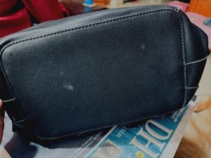 Van Heusen - Bucket Handbag