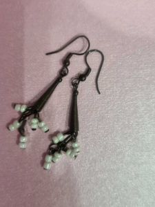 Red And White Pearl Rustic Earings Set