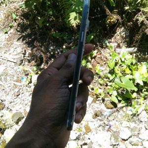 Samsung Galaxy J7 without Battery