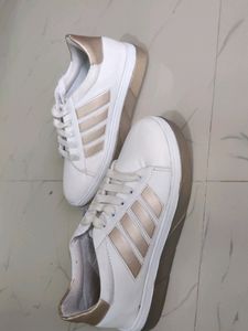 New White And Gold Women Sneakers With Tag