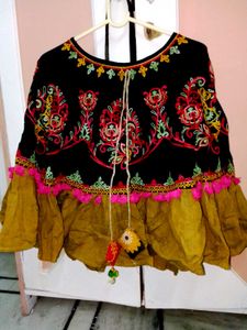 Trendy Women&#39;s Poncho Cape