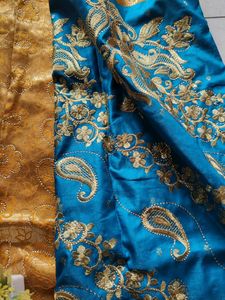 New saree with unused blouse piece