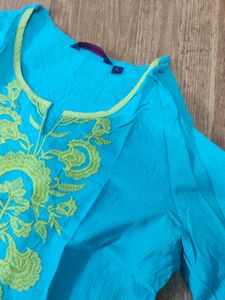 Embroidered Kurta And 2 Tops Combo