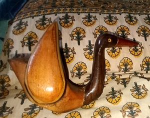 1 wooden duck Toy