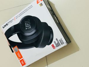 JBL Live 770NC Headphones - Black