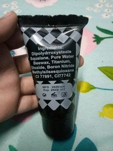MAC Cinema &amp; TV Foundation Creamy Base