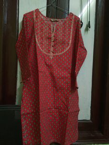 Avasa Kurti