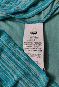LEVI&#39;S Top