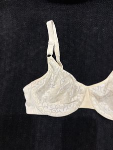 Elegant under wire push up Bra