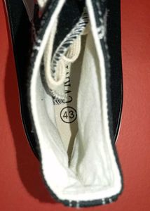 CVRNYLOM Black High Top Skateboarding Sneakers