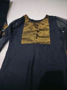 Kurta Set With Chuni