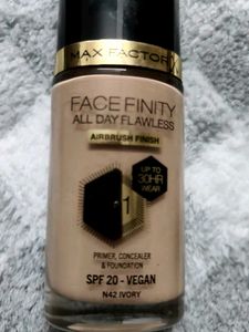 Max Factor Facefinity Foundation