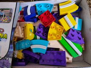 kids Toys. Arena Park - 82 Pieces