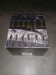 Classandra Clare Shadow Hunters New Box Set