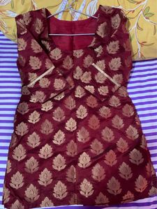 BRAND NEW Maroon kurti in Copper zari wor