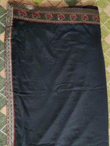 Elegant Dark Grey Saree✨