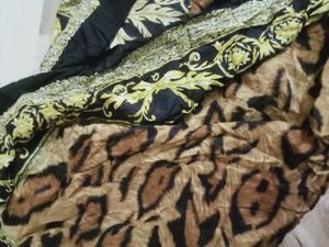 Elegant Scarf Premium