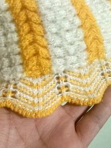 Wool Yellow 💛 And White 🤍 Sweater