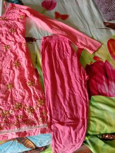 Full Sleeve Pink Suit With Leggings &amp; Dupatta