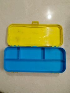 Plastic Kids Pencil Box, For School