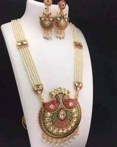 Elegant Pearl Necklace & Earring Set