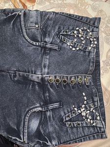 New 6 Botton High Waist Jeans