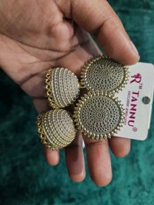 2 Jhumkis