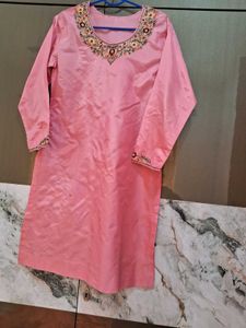 Kashmiri Pink Embroidered Kurta With Bottom