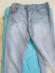 Light Wash Denim Jeans