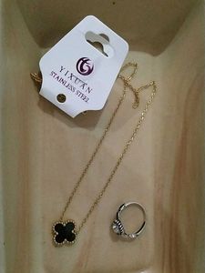 FREE Ring With Clover Necklace