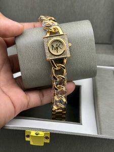 Michael Kors Women Watch Og Store Model