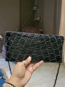 Handwork Clutch With Sling