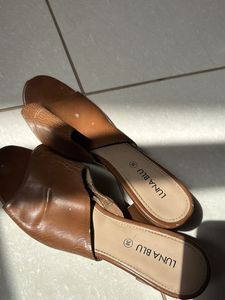 Set of 4 slippers