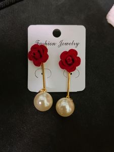 Women Western Or Traditional Earrings  | Marron Ve