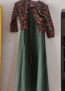 Solid Crepe Kurti With Removable Jacket