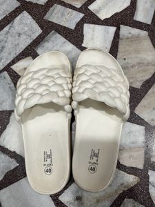 Zudio Slippers