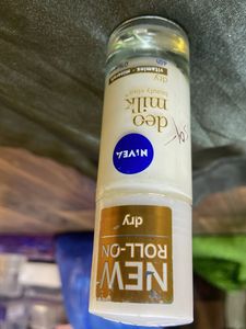 Nivea Deo Milk Dry Roll-On