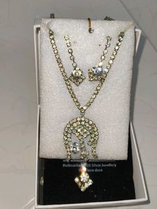 Sparkling Jewelry Set