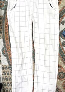 White Checked Trouser