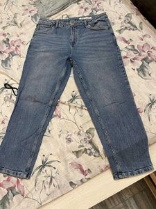 Light Wash Jeans - Relaxed Fit