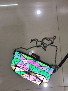 Monochromatic Flash-sensitive Handbag