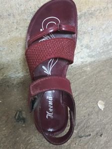 Maroon Heena Sandals