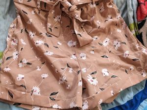 Tie Stretchable Shorts