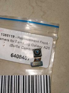 samsung galaxy A20 front camera