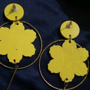 Yellow 💛 Wooden Earring