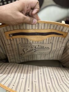 Louis Vuitton Neverfull MM Monogram Tote Bag