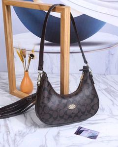 GUCCI NEW IMPORTED HALF MOON LOOK SLING BAG