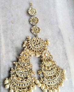 Elegant Pearl &amp; Kundan Matha Patti And Earrings