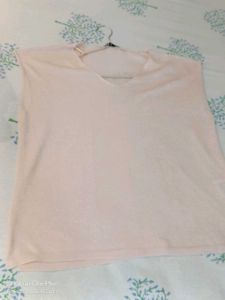 Shimmery Effect With A Beautiful Peach Colour Top